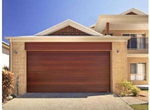 水尚闌珊別墅車庫門